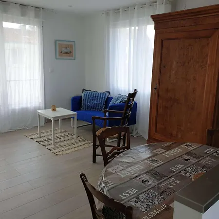 A Chateau D'oleron Apartment
